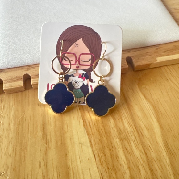 DENKAYS MACY EARRINGS - Picture 4 of 4